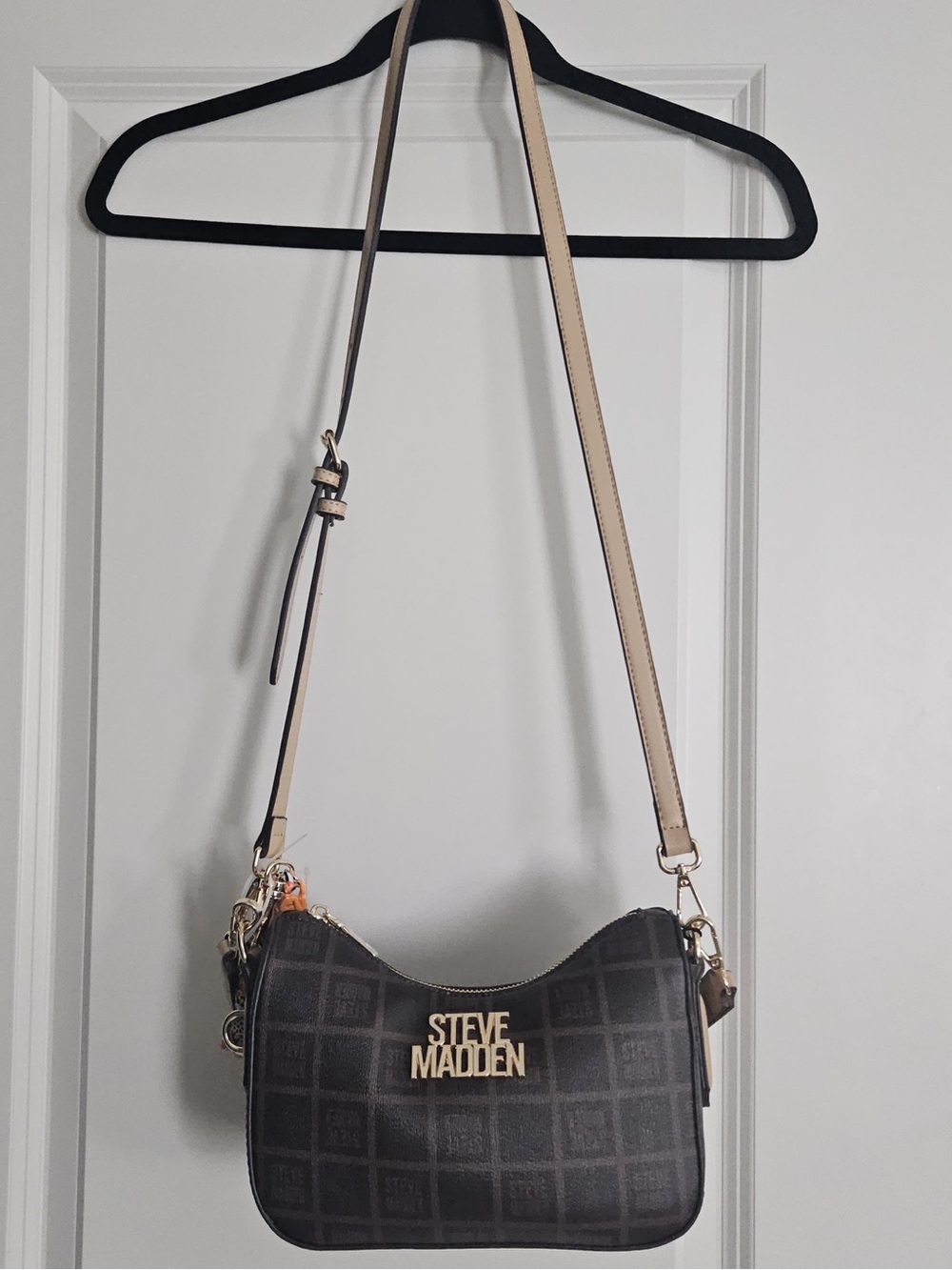 🛑 Steve Madden BFlorina Dark Brown and Tan Crossbody Bag with Gold Hardware NWT